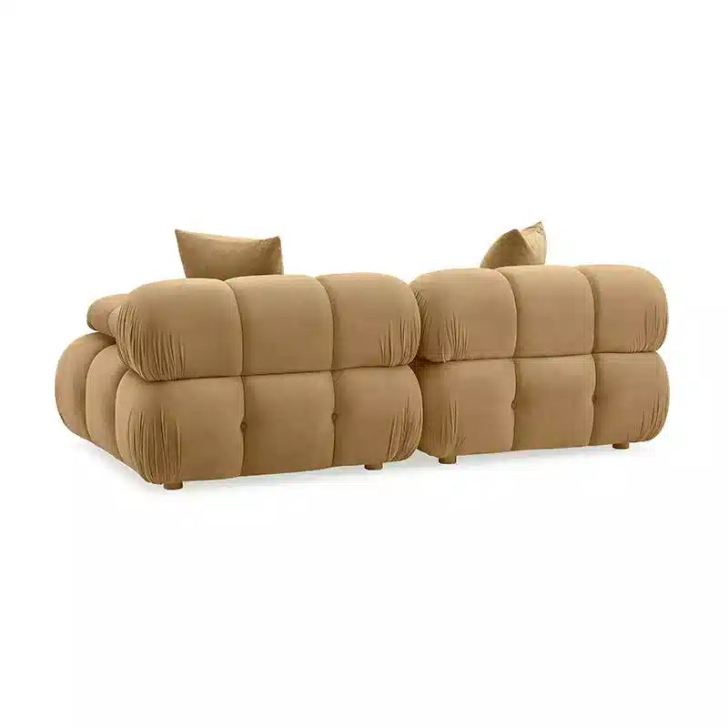 Hidden legs and thick seats close to ground – sofa online + buy sofa online + contemporary shape